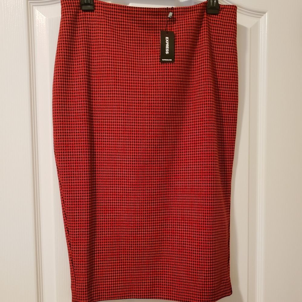 Express Women's houndstooth skirt